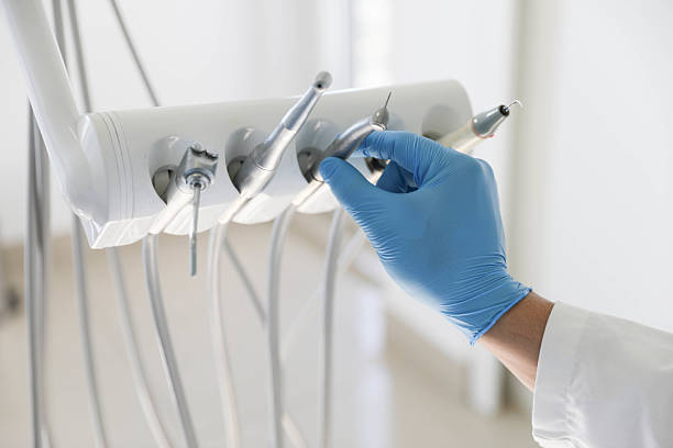 Professional Emergency Dentist technician working in Aspermont, TX